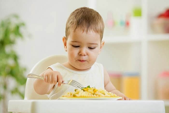 Thực đơn dinh dưỡng dành cho bé 2 tuổi